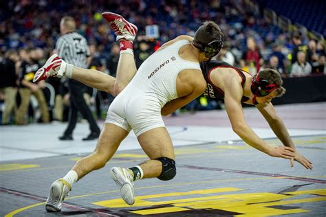 Feb 8, 2023 Last weeks conference tournaments gave Michigan high school wrestling fans a taste of postseason action, but the playoffs begin in earnest this week with team districts on Wednesday and. . Mhsaa wrestling rankings